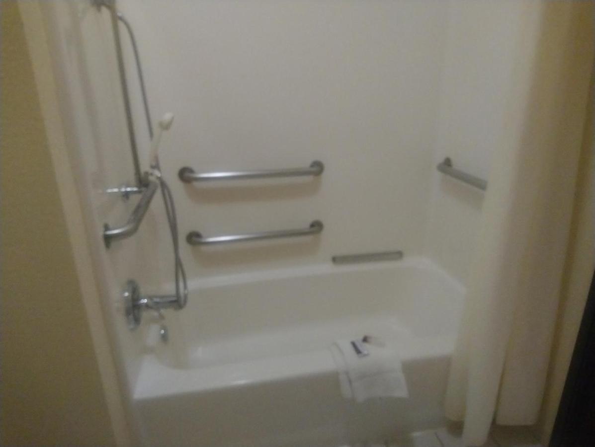 Double Room with Two Double Beds - Non-Smoking/Disability Access