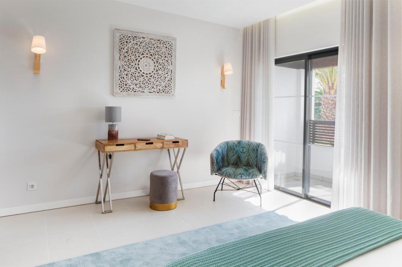 Two-Bedroom Townhouse with Balcony
