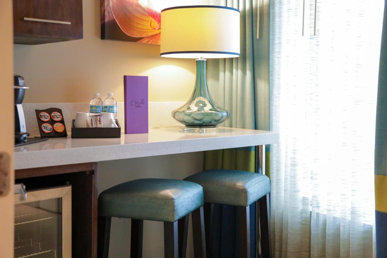 Suite with Spa Bath,1024139746:JPEG