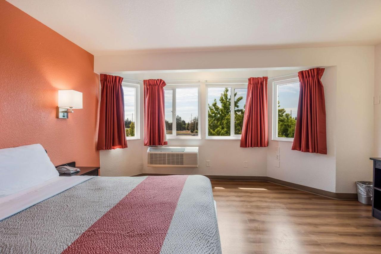 Standard Queen Room,1241920717:JPEG