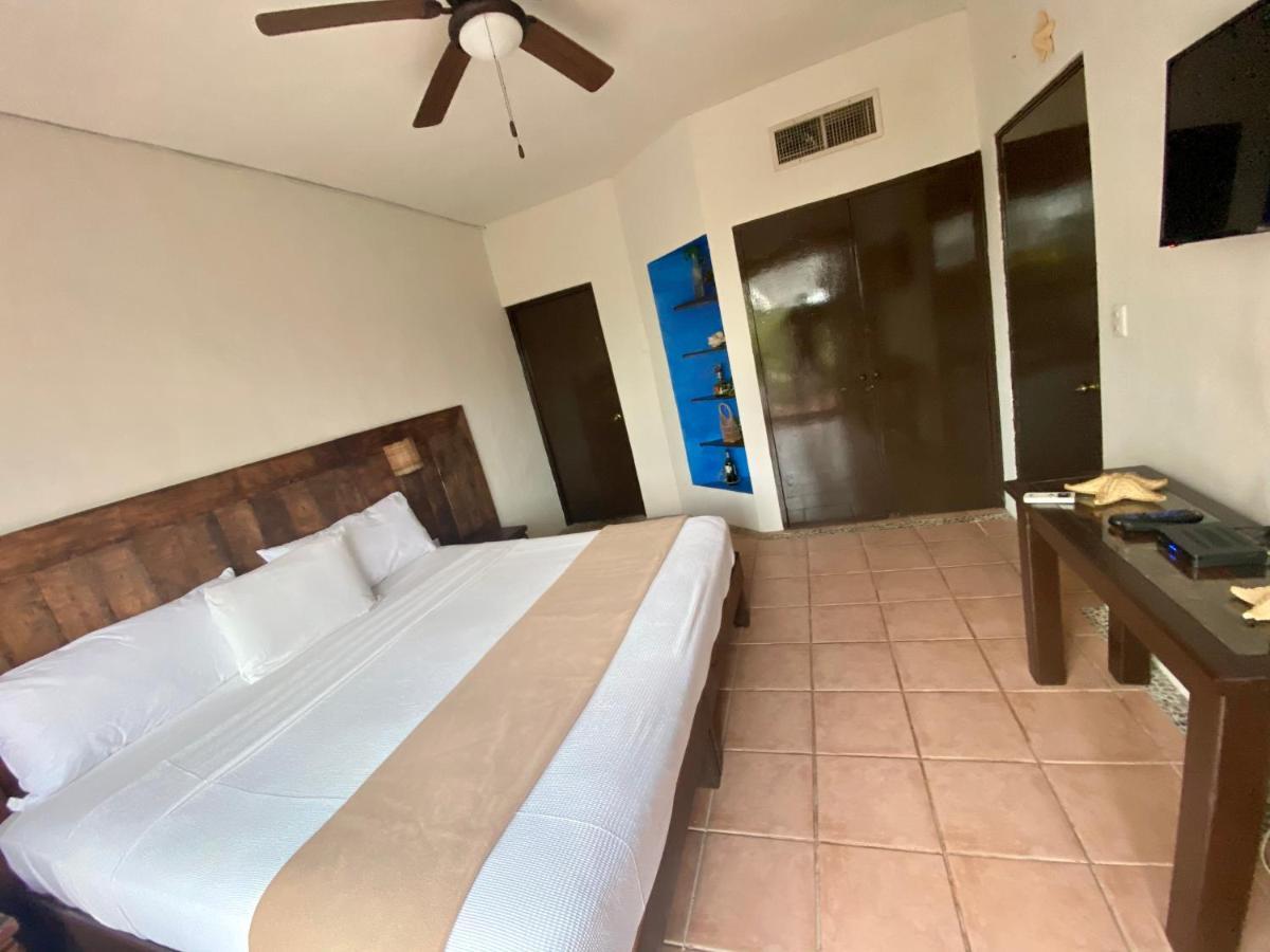Apartment with Balcony,954703900:JPEG