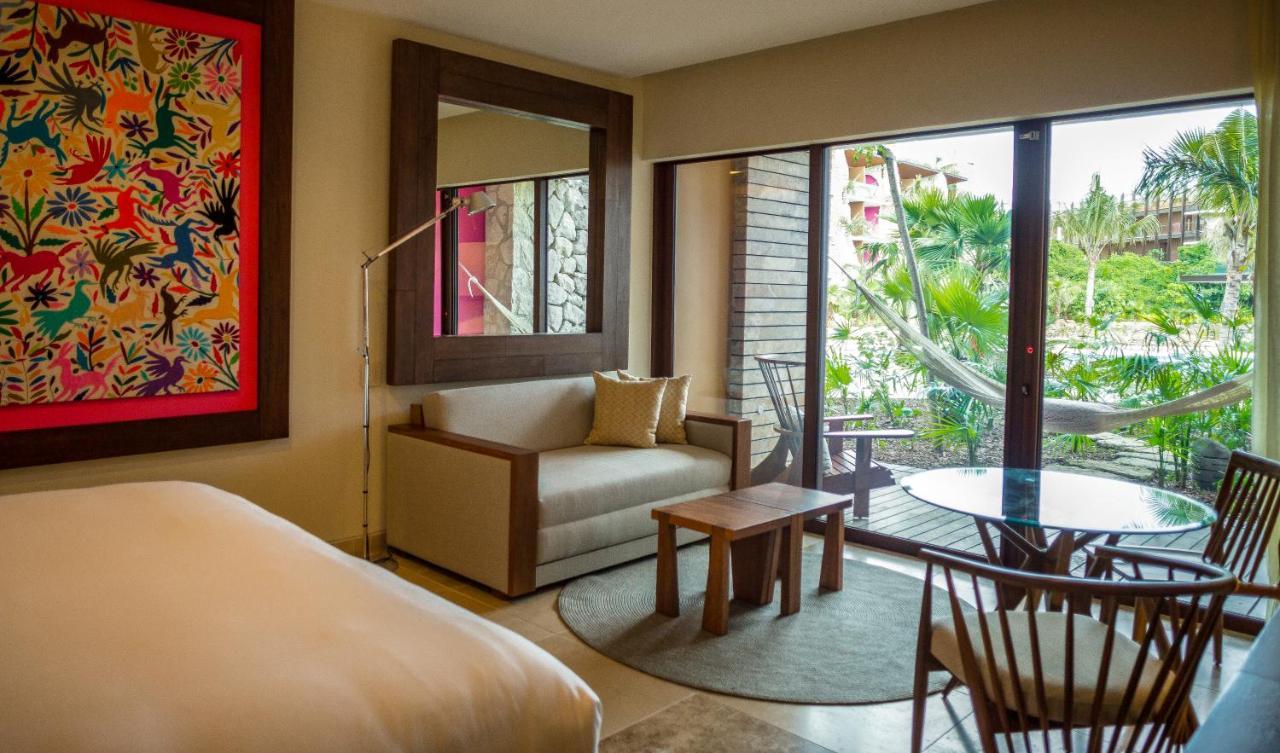 Suite with Garden View