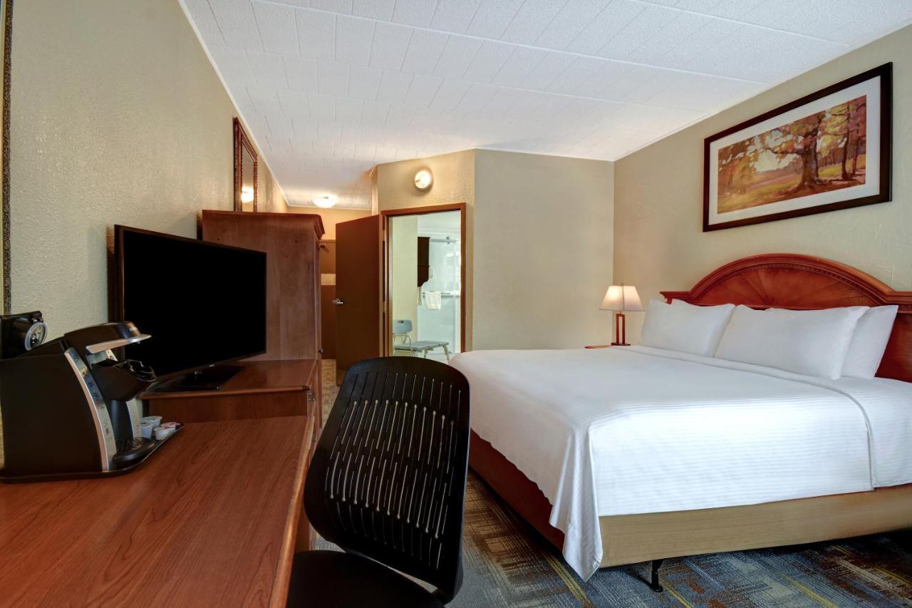 King Room - Non-Smoking