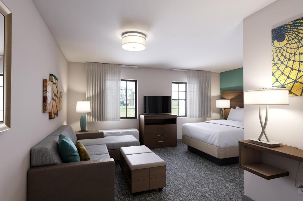 King Studio Suite