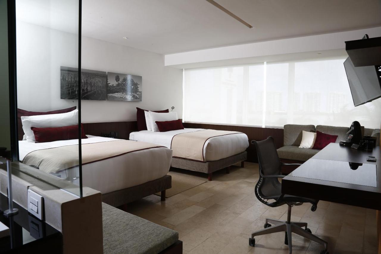Classic Queen Room with Two Queen Beds and Ocean View