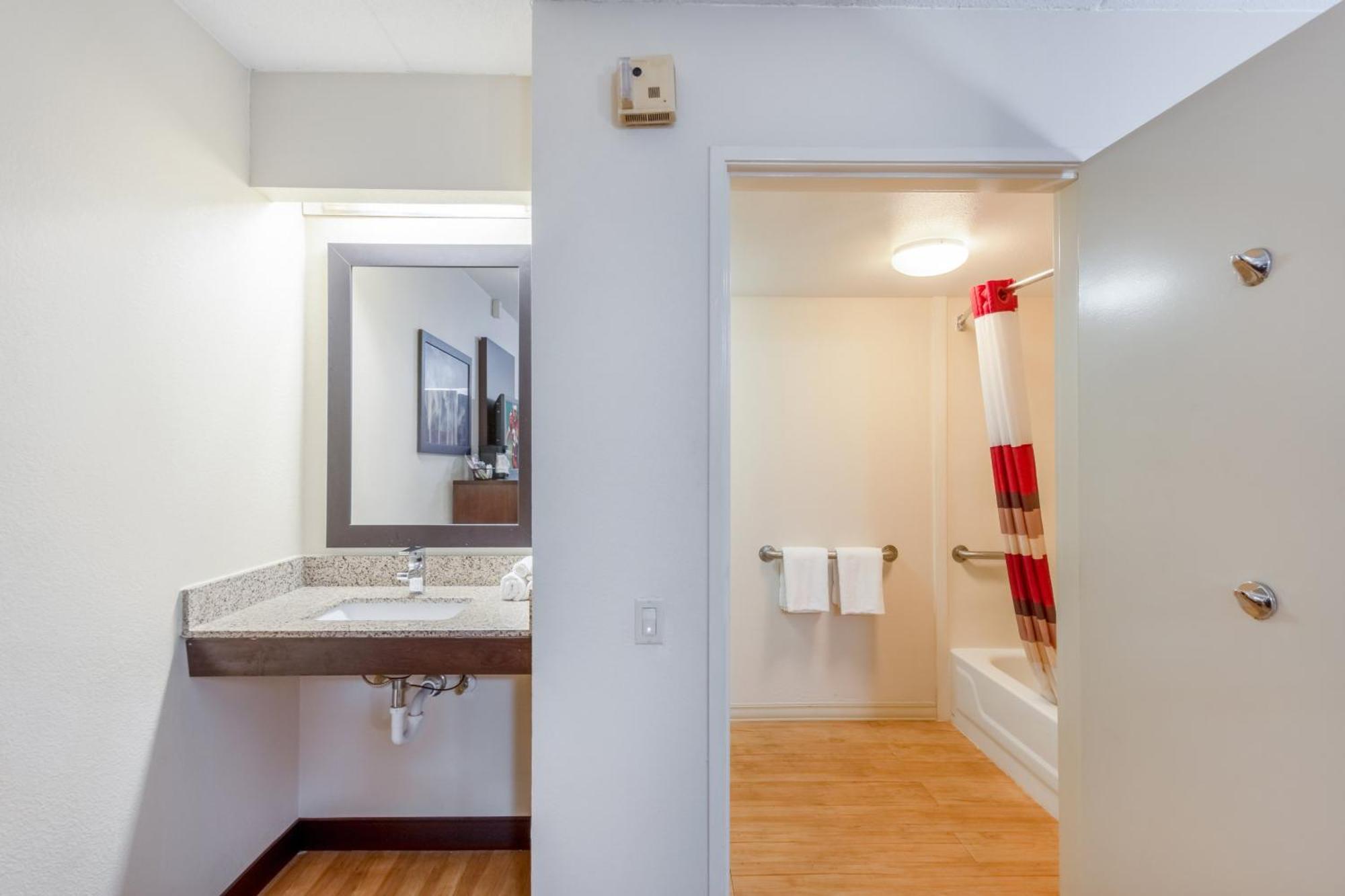 Standard Room with One Double Bed Disability Access Smoke Free