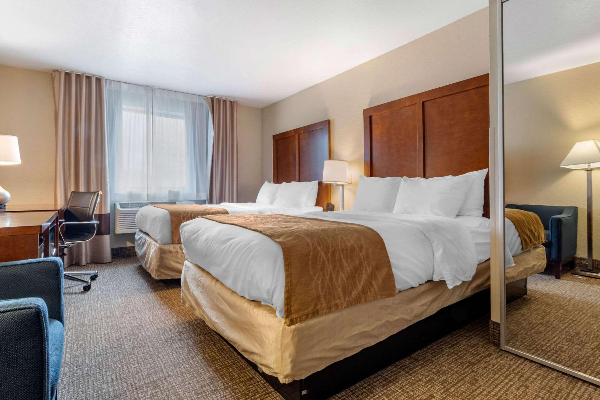 Double Room with Two Double Beds - Non-Smoking,1214264152:JPEG