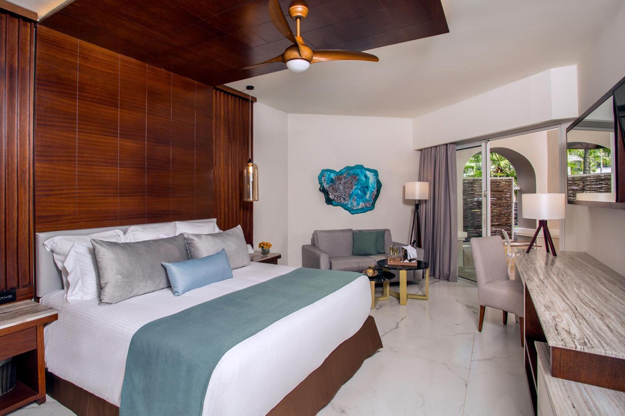 Junior Suite Tropical View King