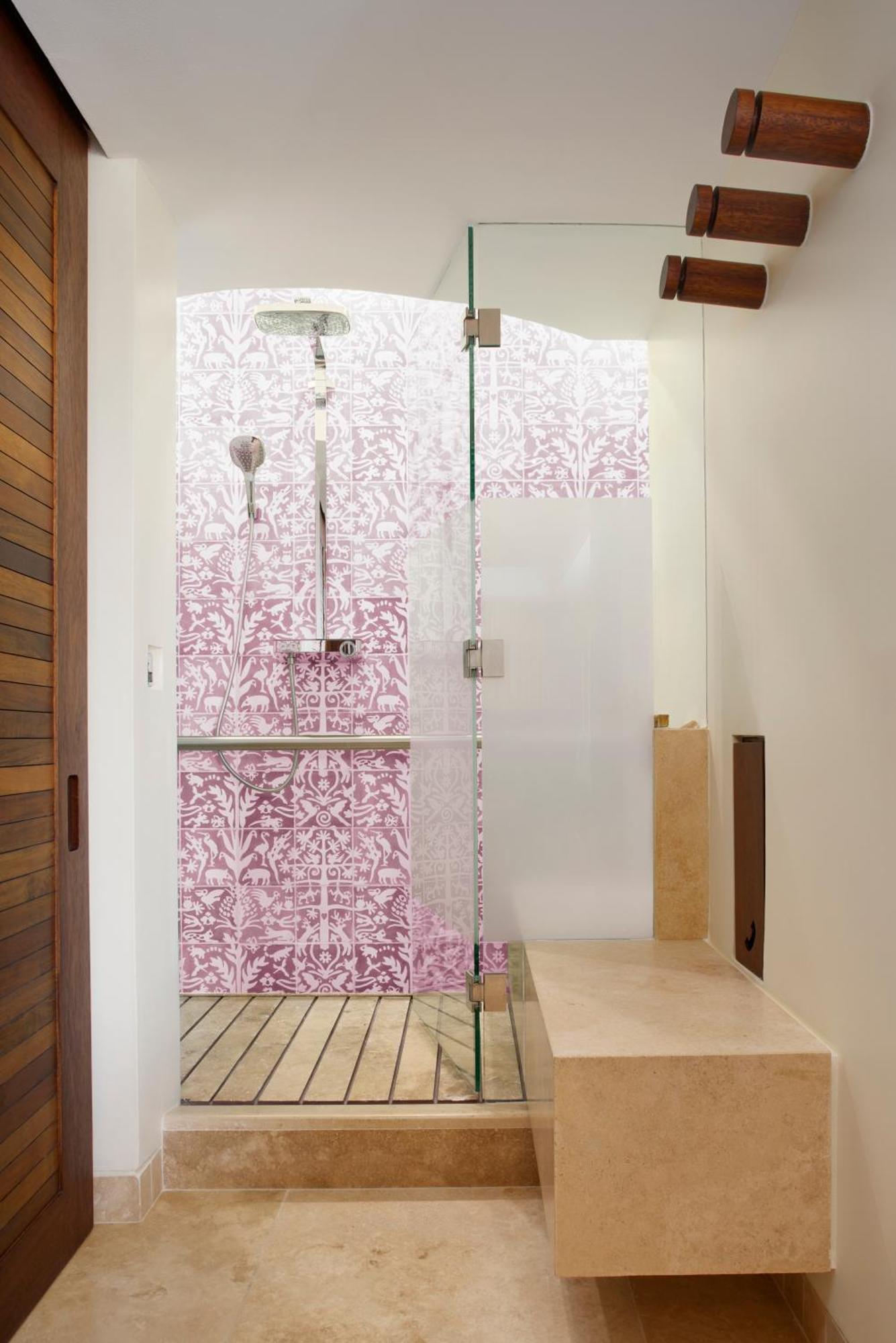 King Suite with Spa Bath
