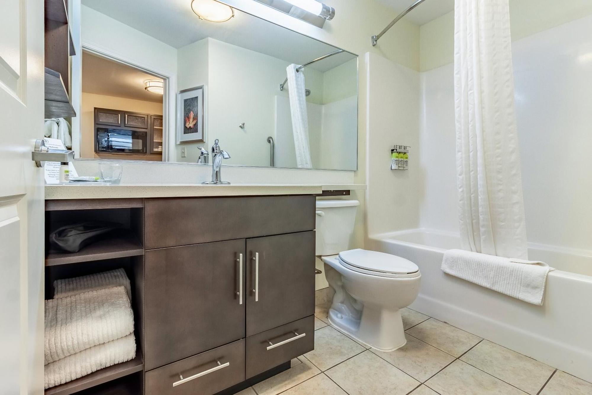 One-Bedroom Suite