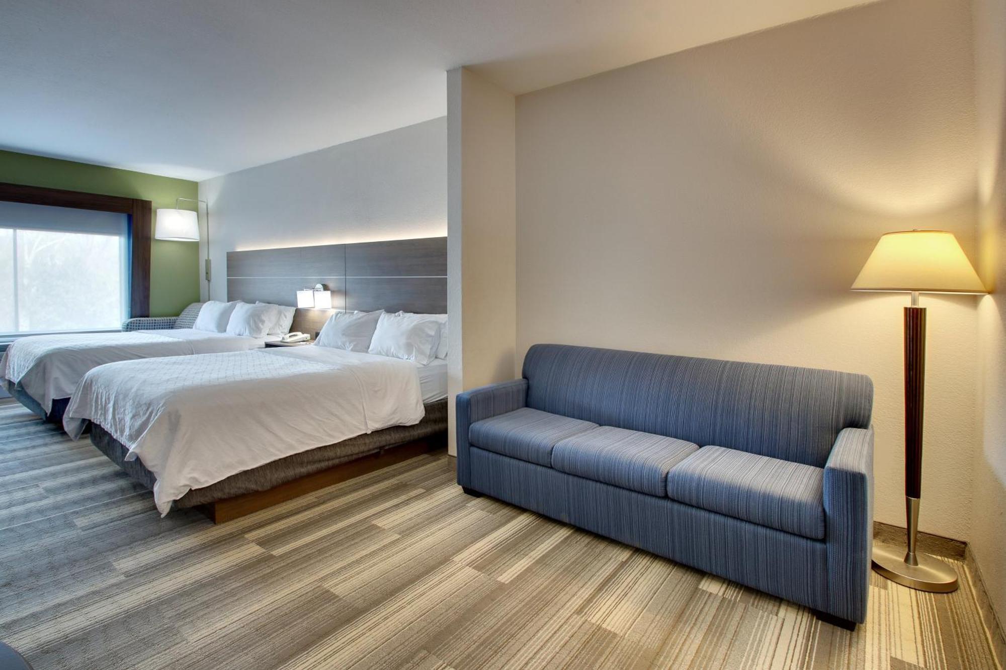 Suite with Two Queen Beds