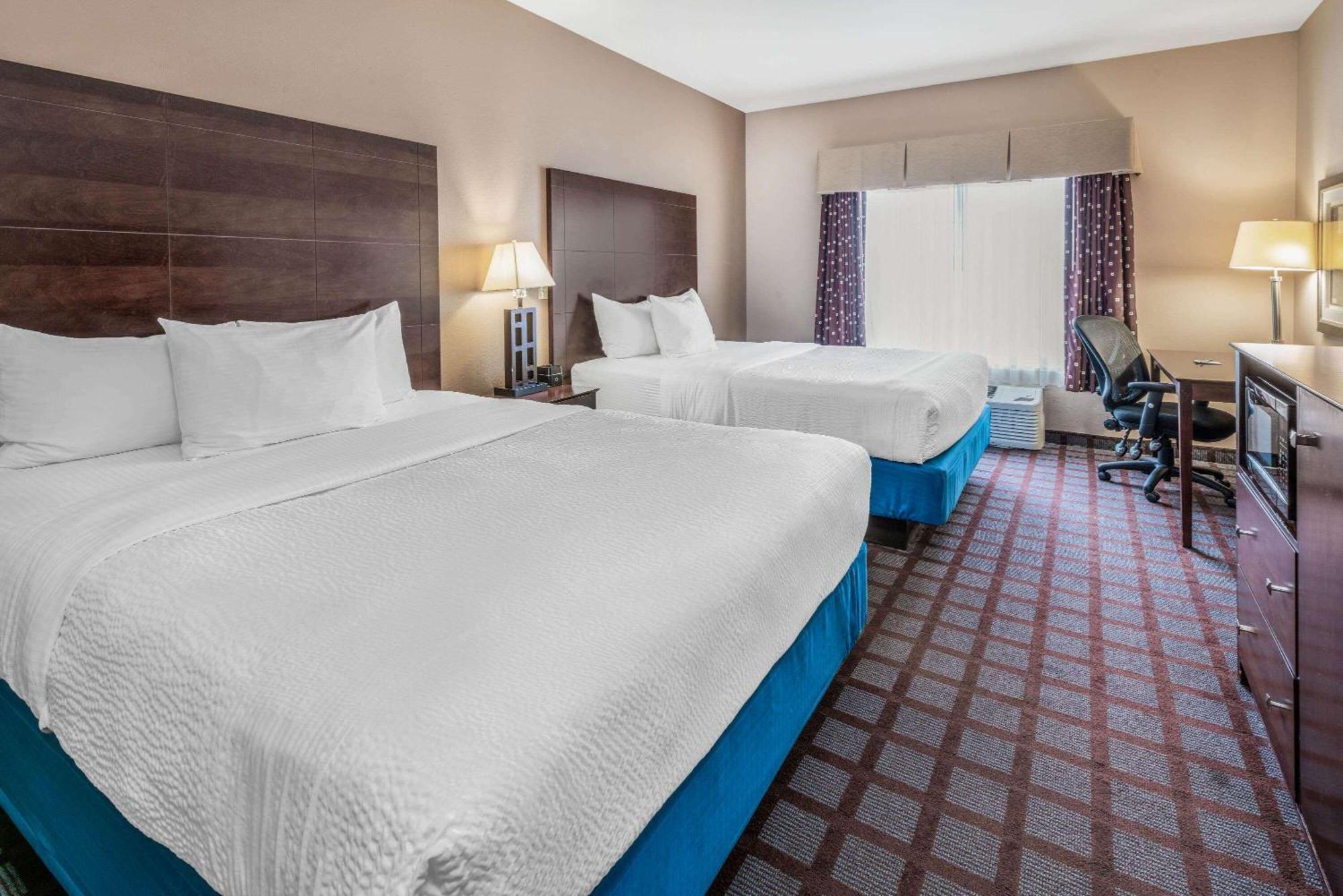 Queen Room with Two Queen Beds - Mobility Access/Non-Smoking