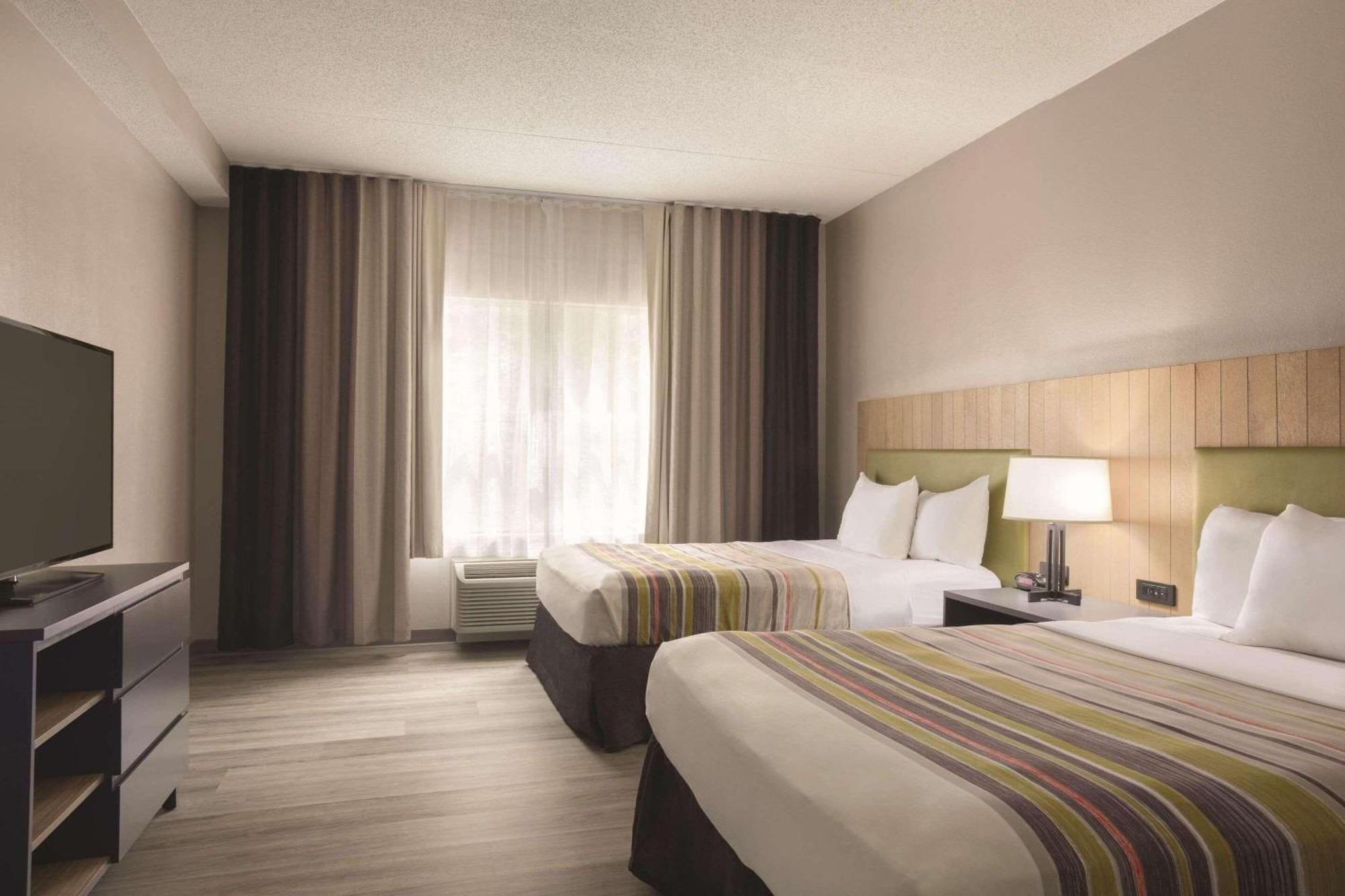 One-Bedroom Suite with Two Queen Beds - Non-Smoking,1280494228:JPEG