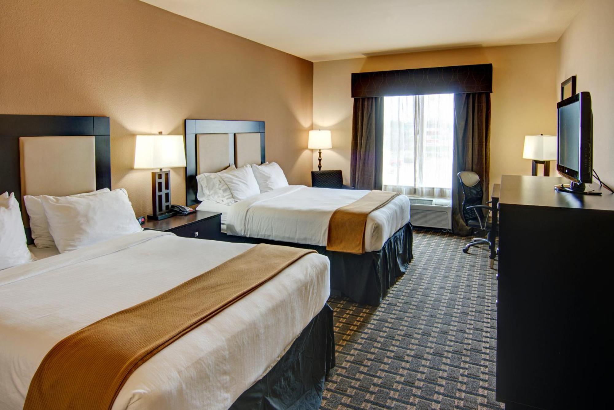Suite with Two Beds - Non-Smoking