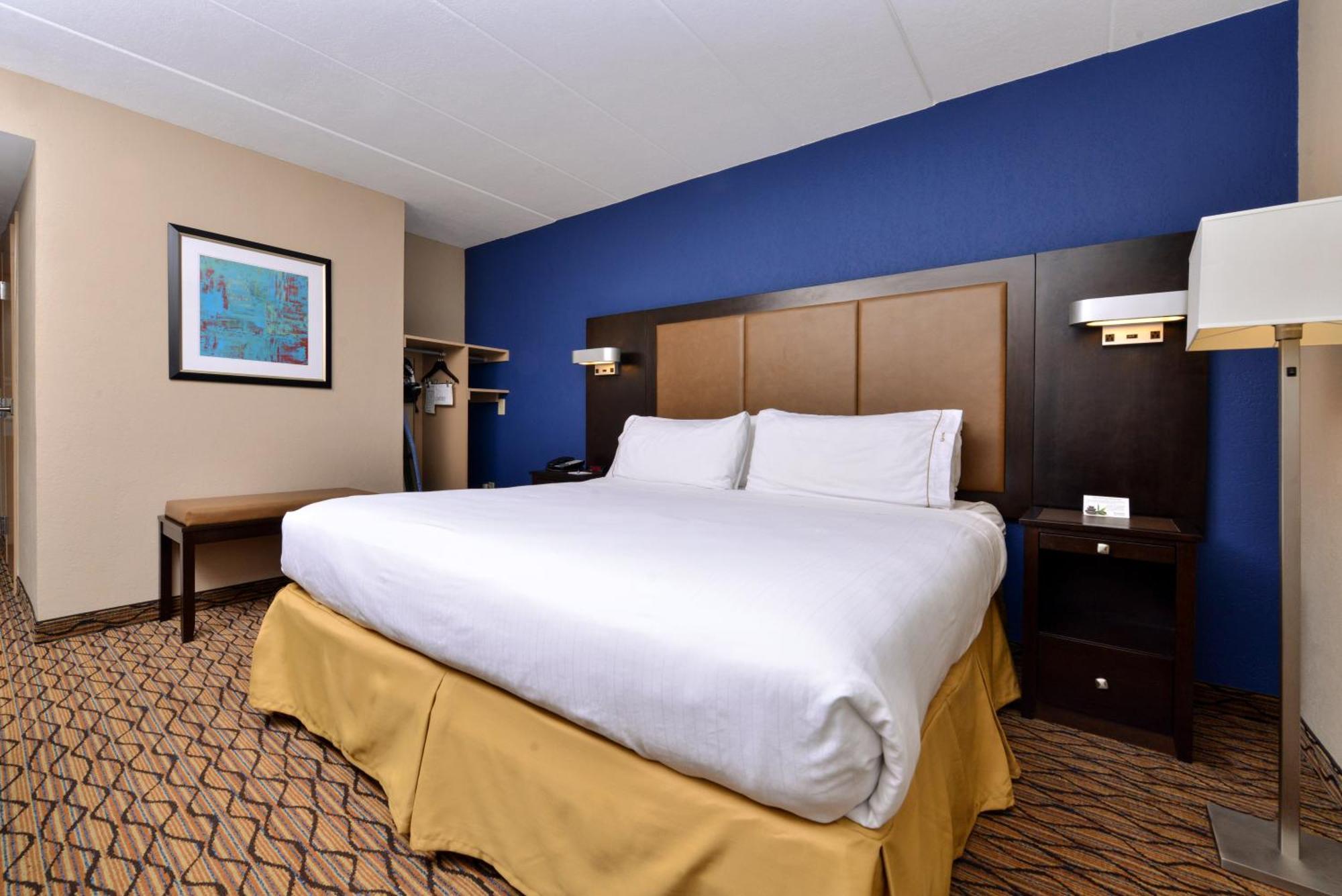 Standard King Room,1281725374:JPEG