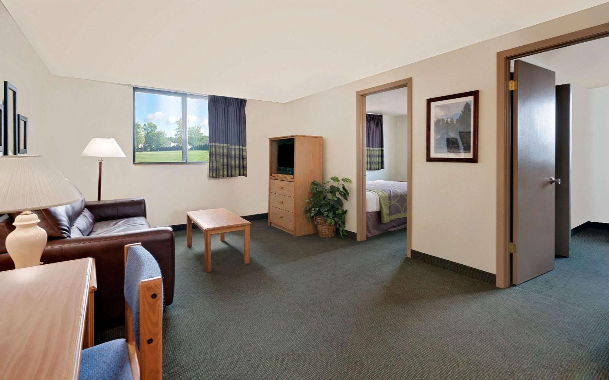 One-Bedroom Suite Two Queen Beds Non-Smoking,1283600680:JPEG