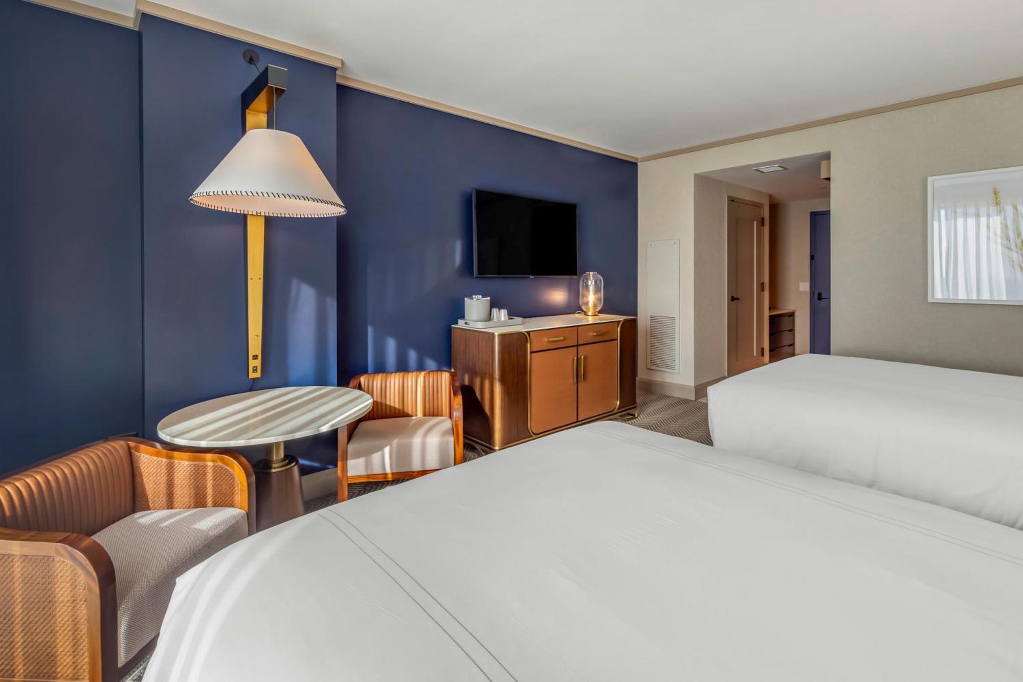 Deluxe Room 2 Queen Beds