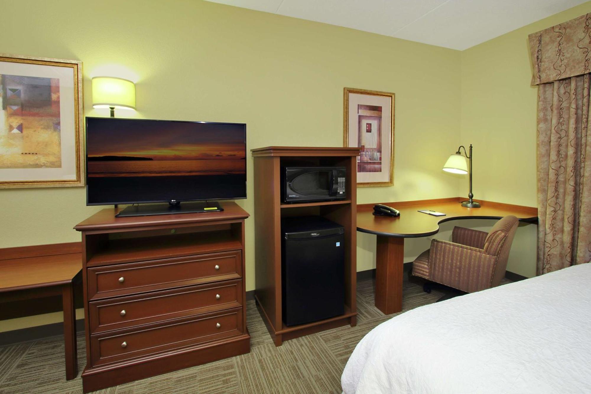 Queen Room with Two Queen Beds - Mobility Access/Non-Smoking