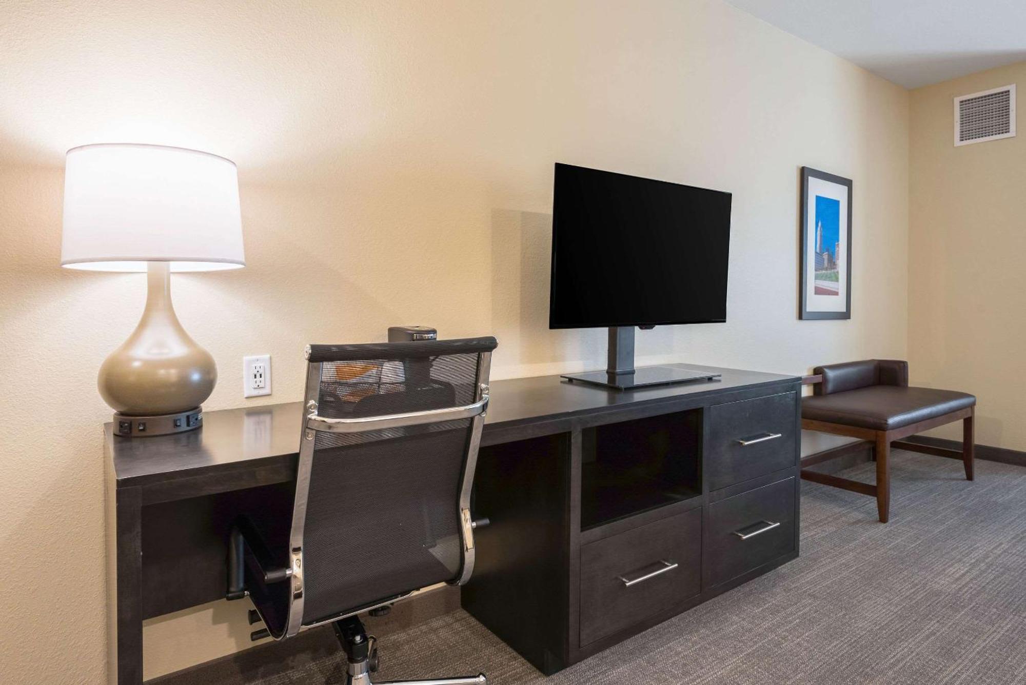 Suite with Two Queen Beds - Accessible/Non-Smoking