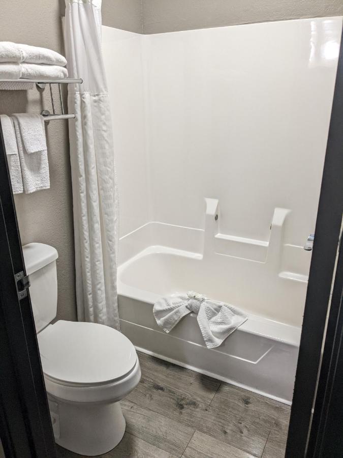 King Room - Non-Smoking,1310685922:JPEG