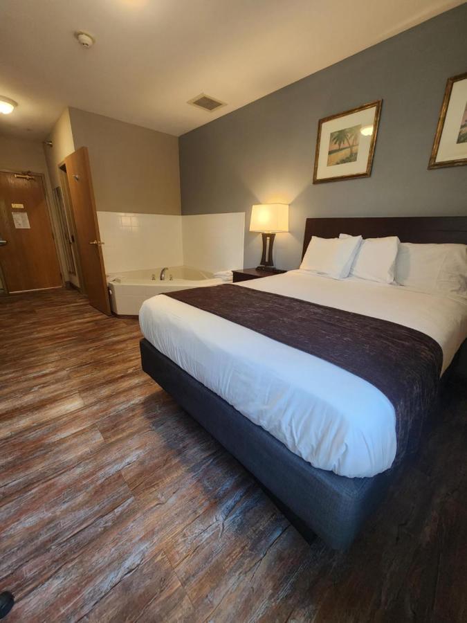 Queen Room with Spa Bath Non Smoking,1310256178:JPEG