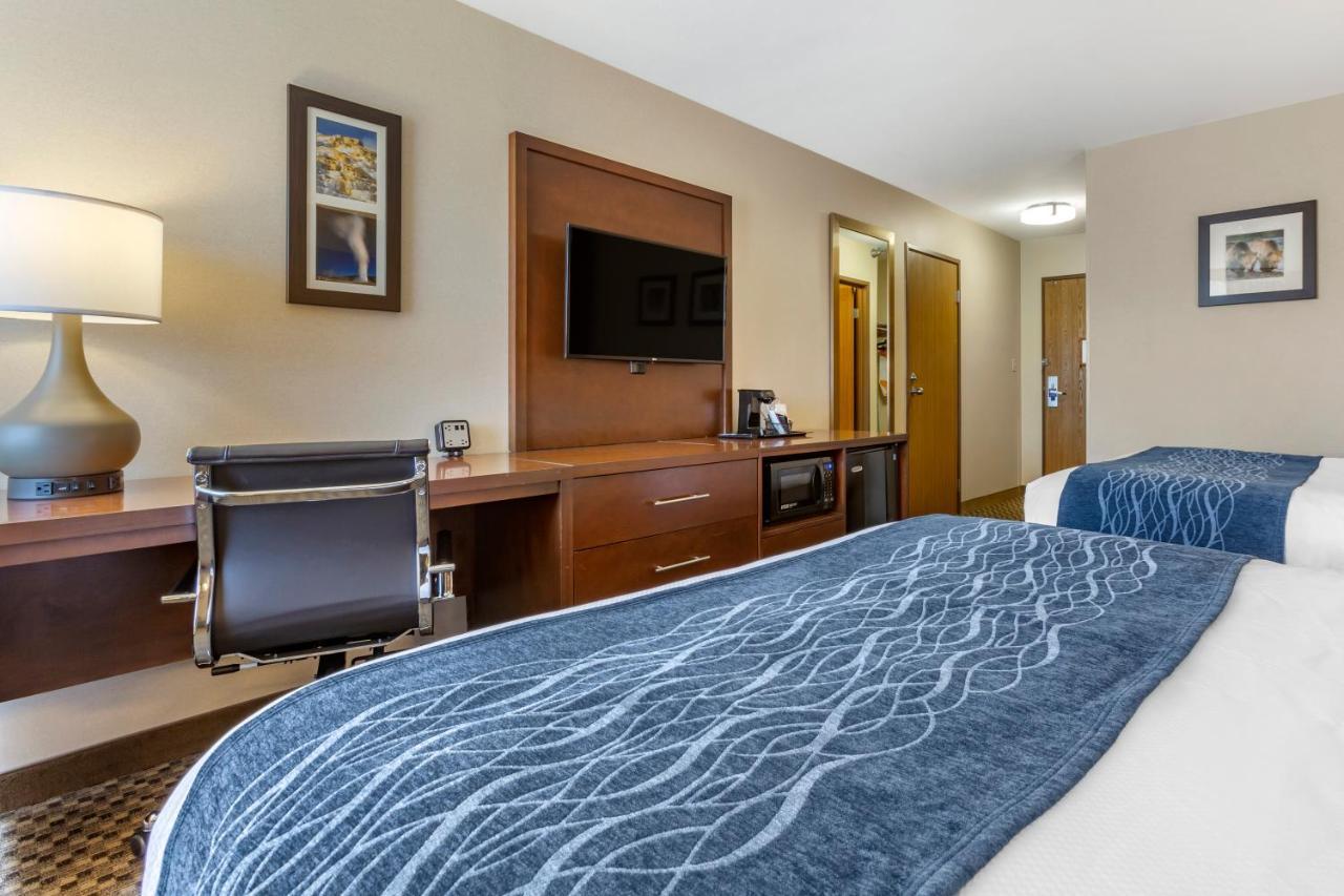 Queen Room with Two Queen Beds - Accessible/Non-Smoking