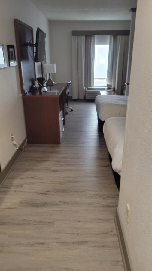 Suite with Two Double Beds - Accessible/Non-Smoking