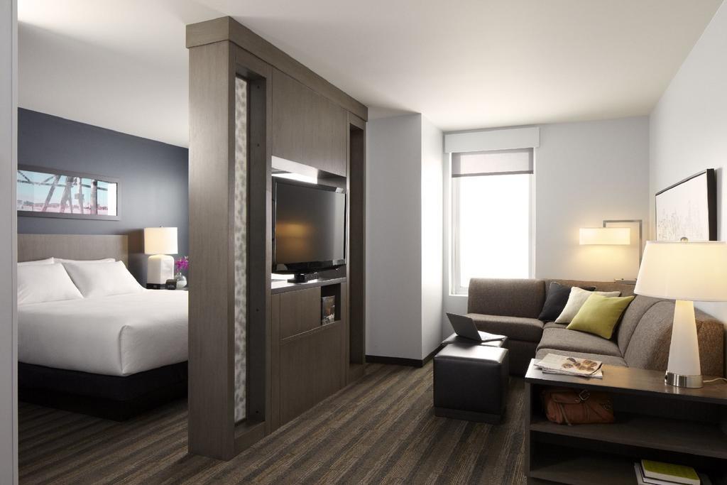 King Studio Suite with Kitchen