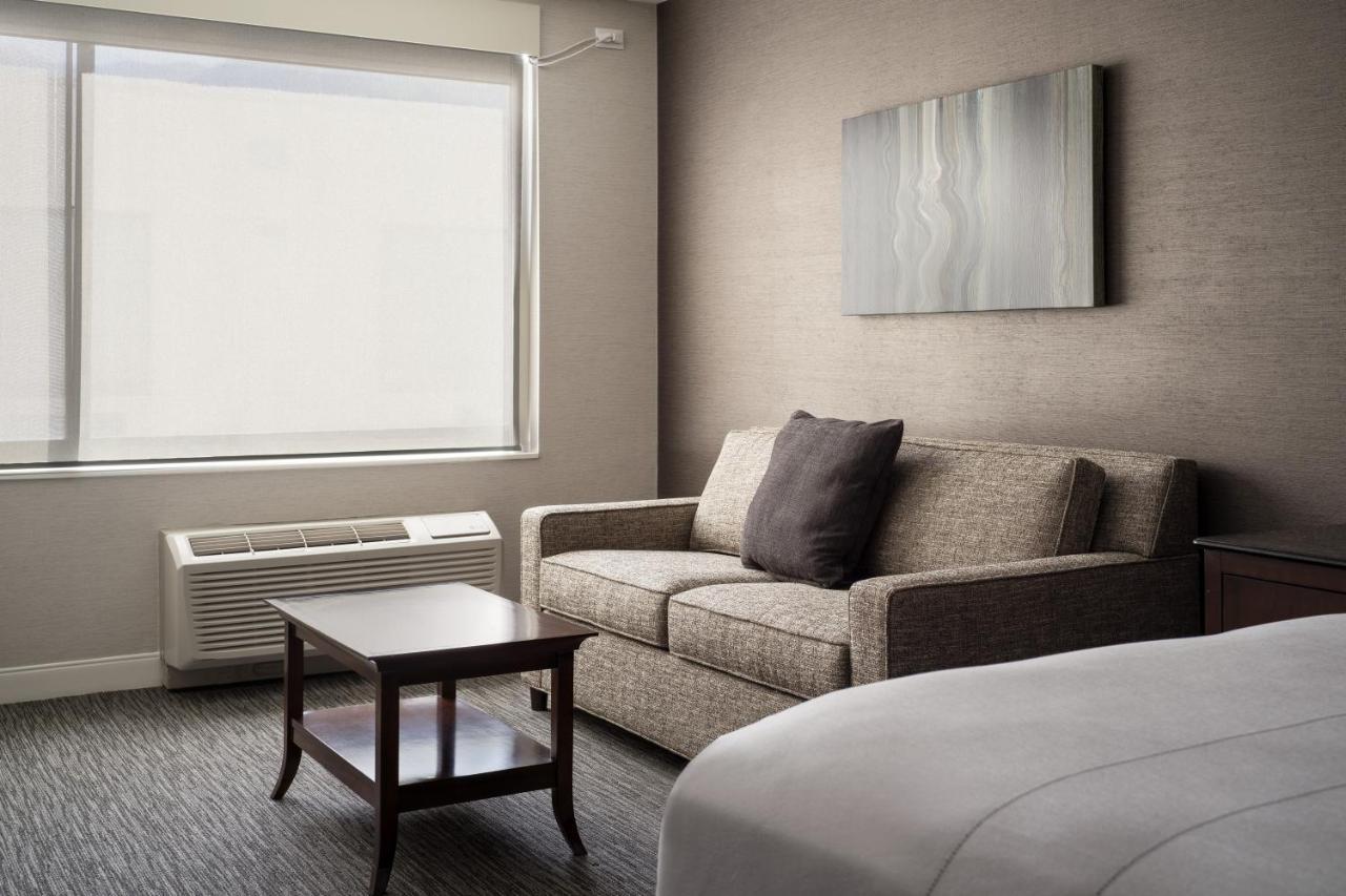 King or Queen Room,1706190362:JPEG