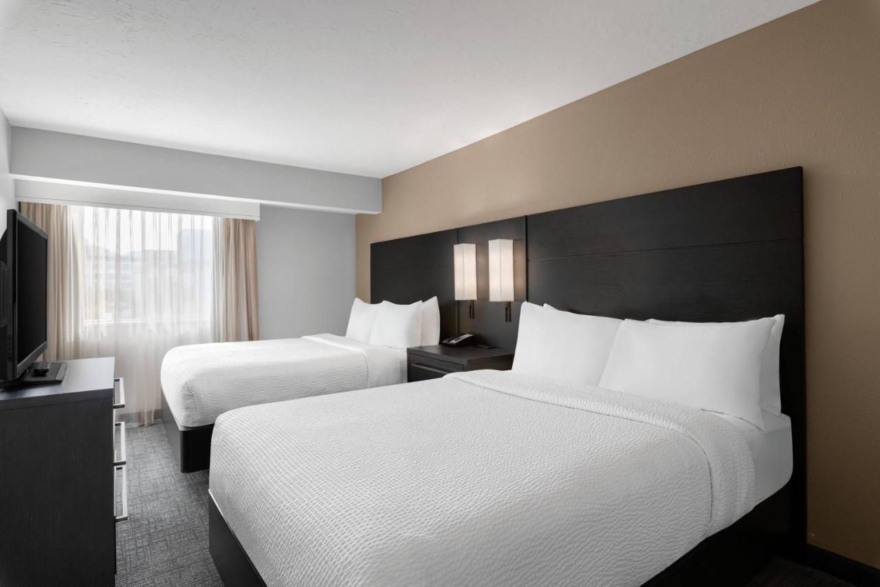 1 Bedroom Larger Suite, 2 Queen, Sofa bed,1420366131:JPEG