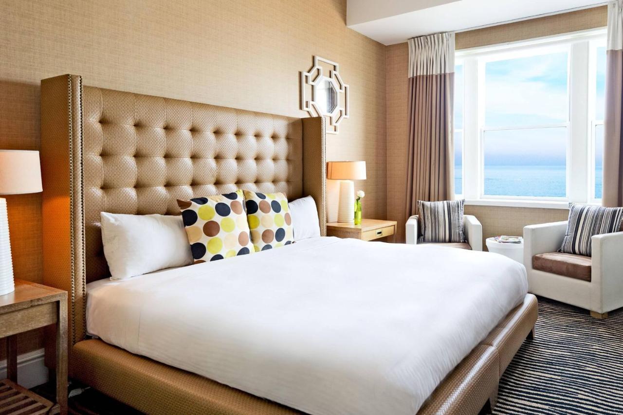 Standard King Room with Ocean View,274904629:JPEG