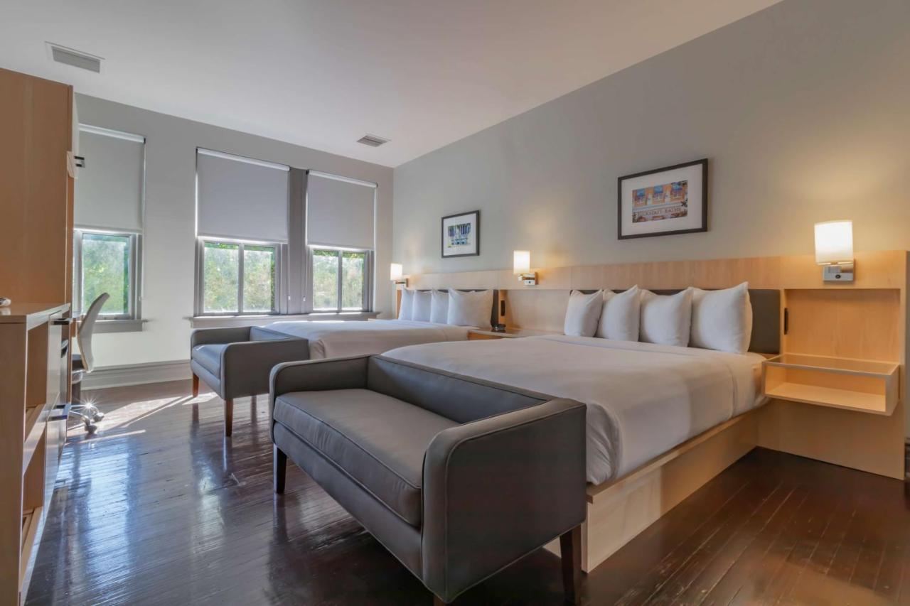 Queen Room with Two Queen Beds,1425518491:JPEG
