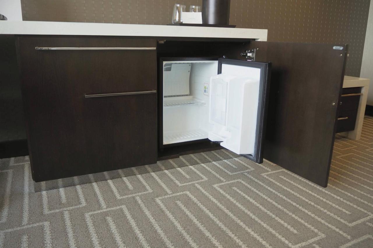 One-Bedroom Suite,1430510710:JPEG