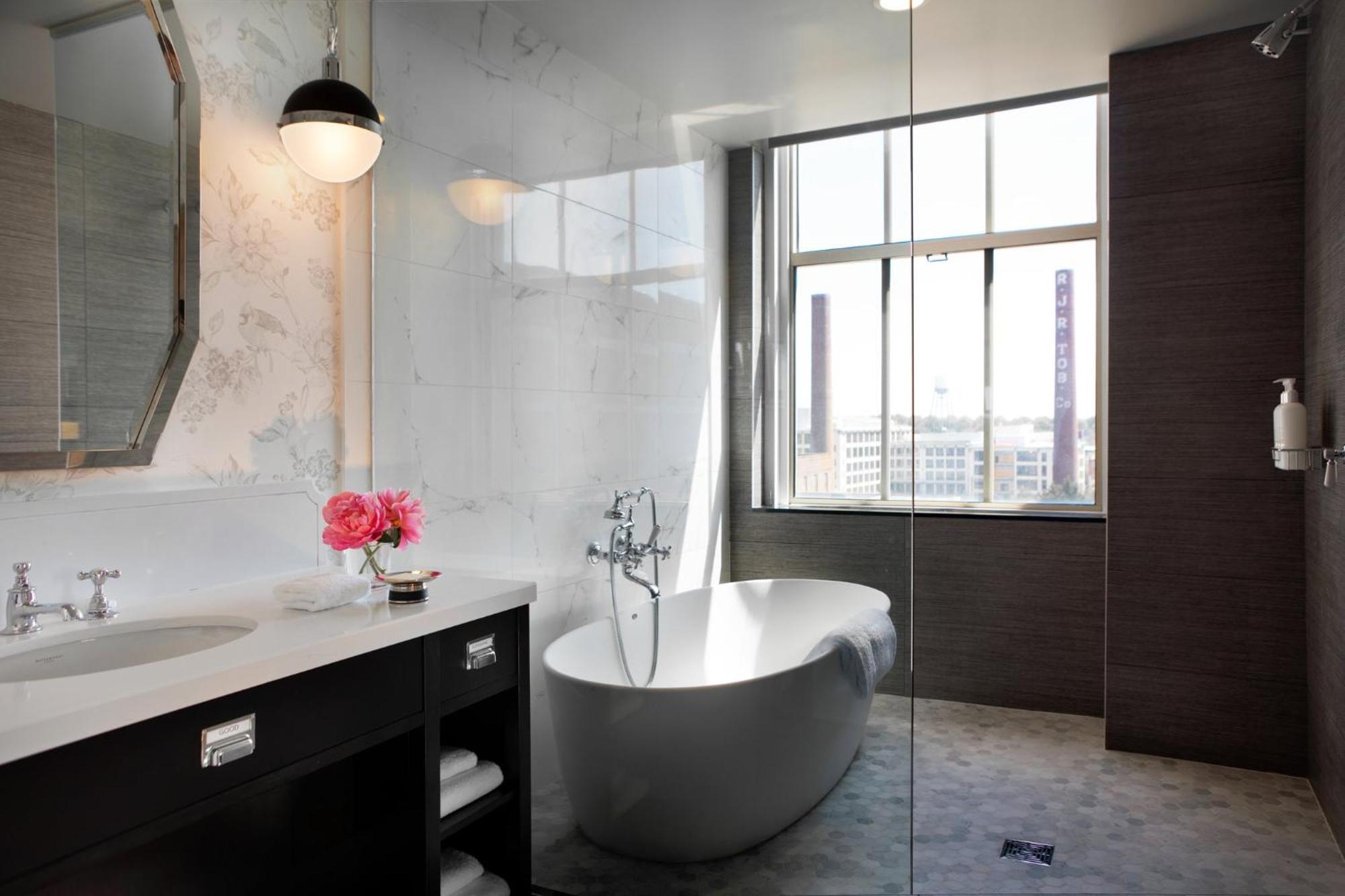 One-Bedroom Suite,1721752075:JPEG