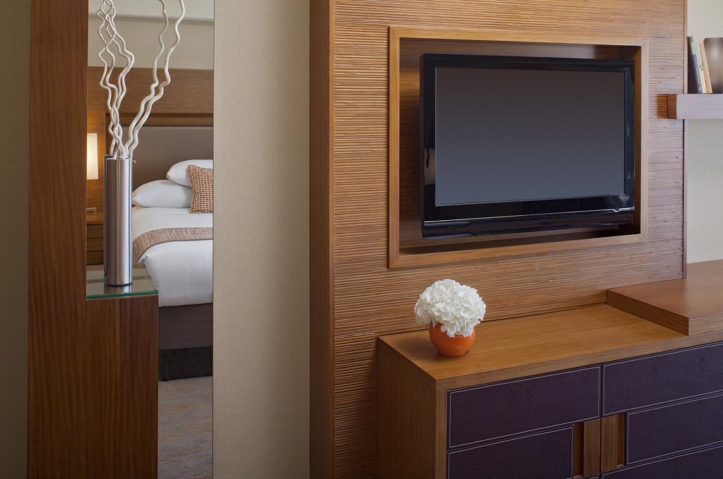 Double Room with Two Double Beds - Club Access