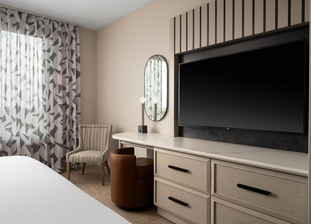 Newly Re-Imagined Caribe Queen Suite