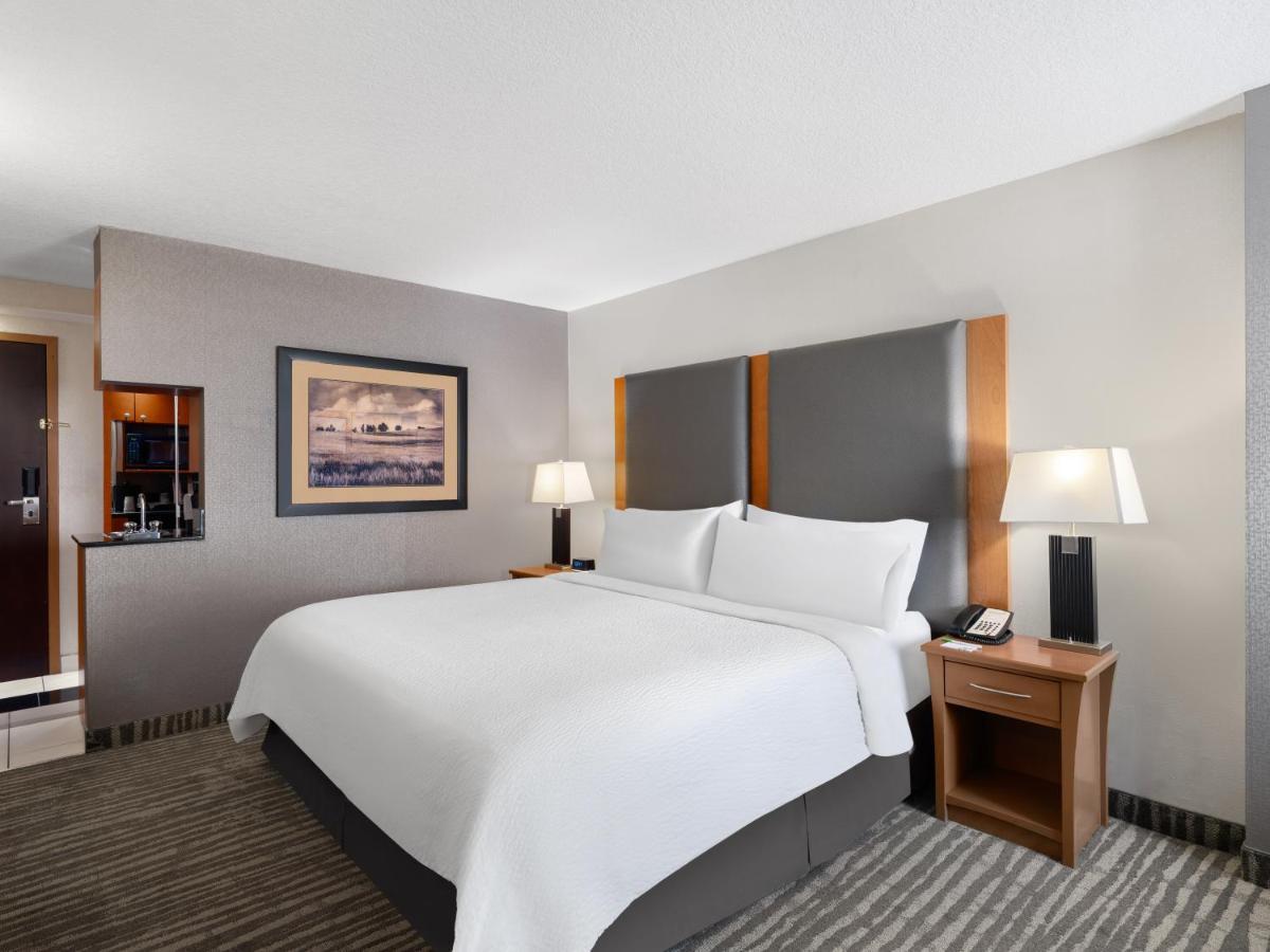 Standard King Room - Top Floor
