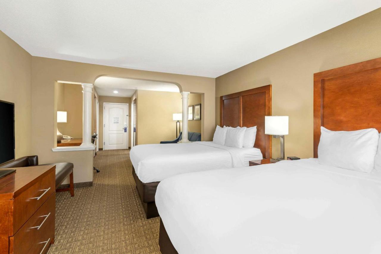 Suite with Two Queen Beds and Sofa Bed