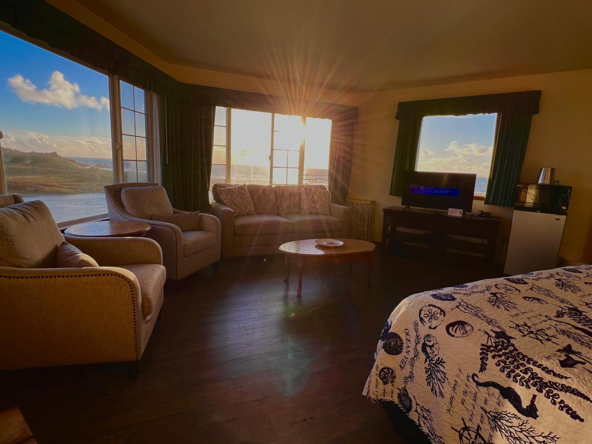 King Suite with Ocean View,1499585785:JPEG