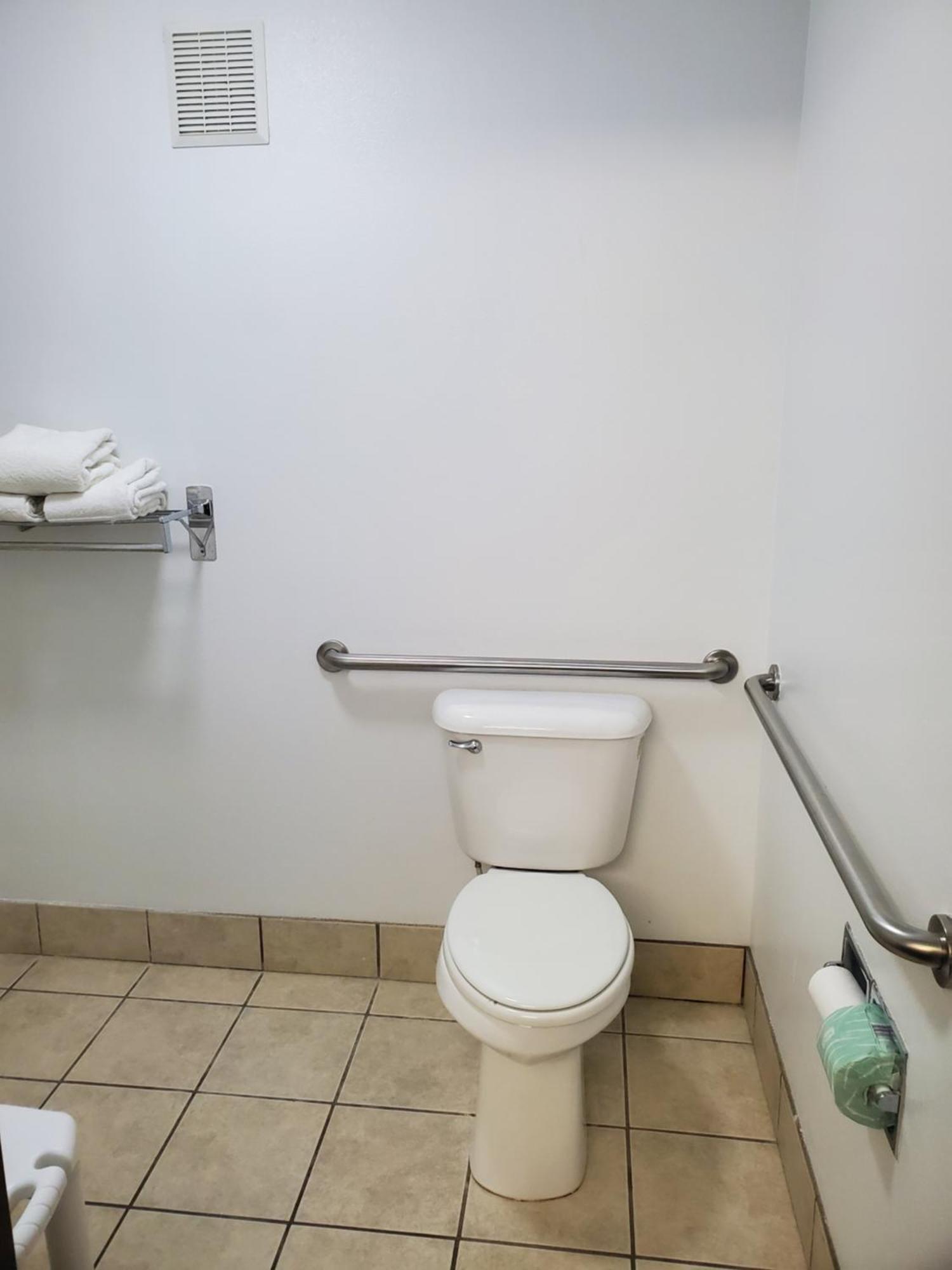 Queen Room - Disability Access