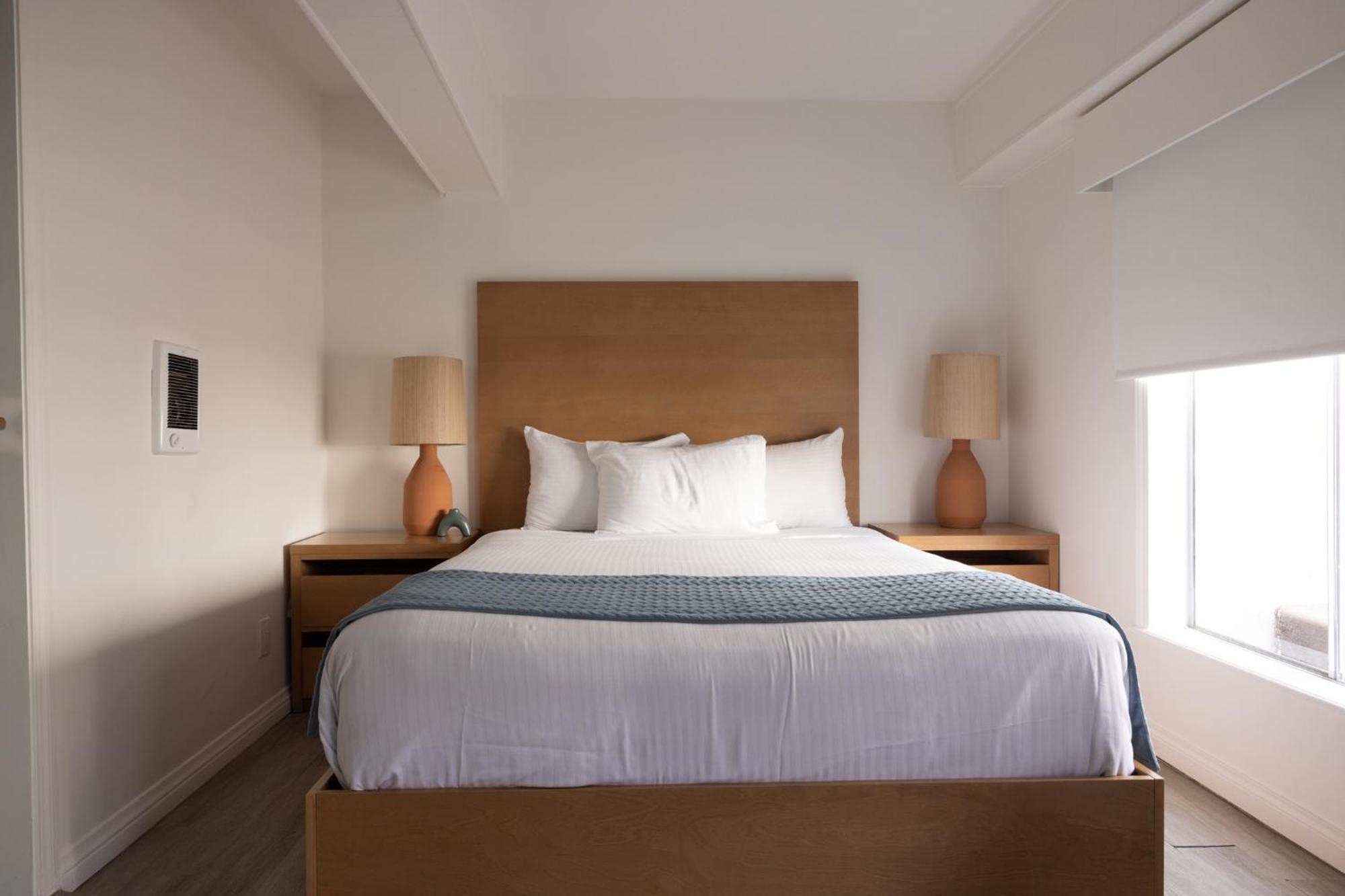 Queen Room - Disability Access,1556527171:JPEG