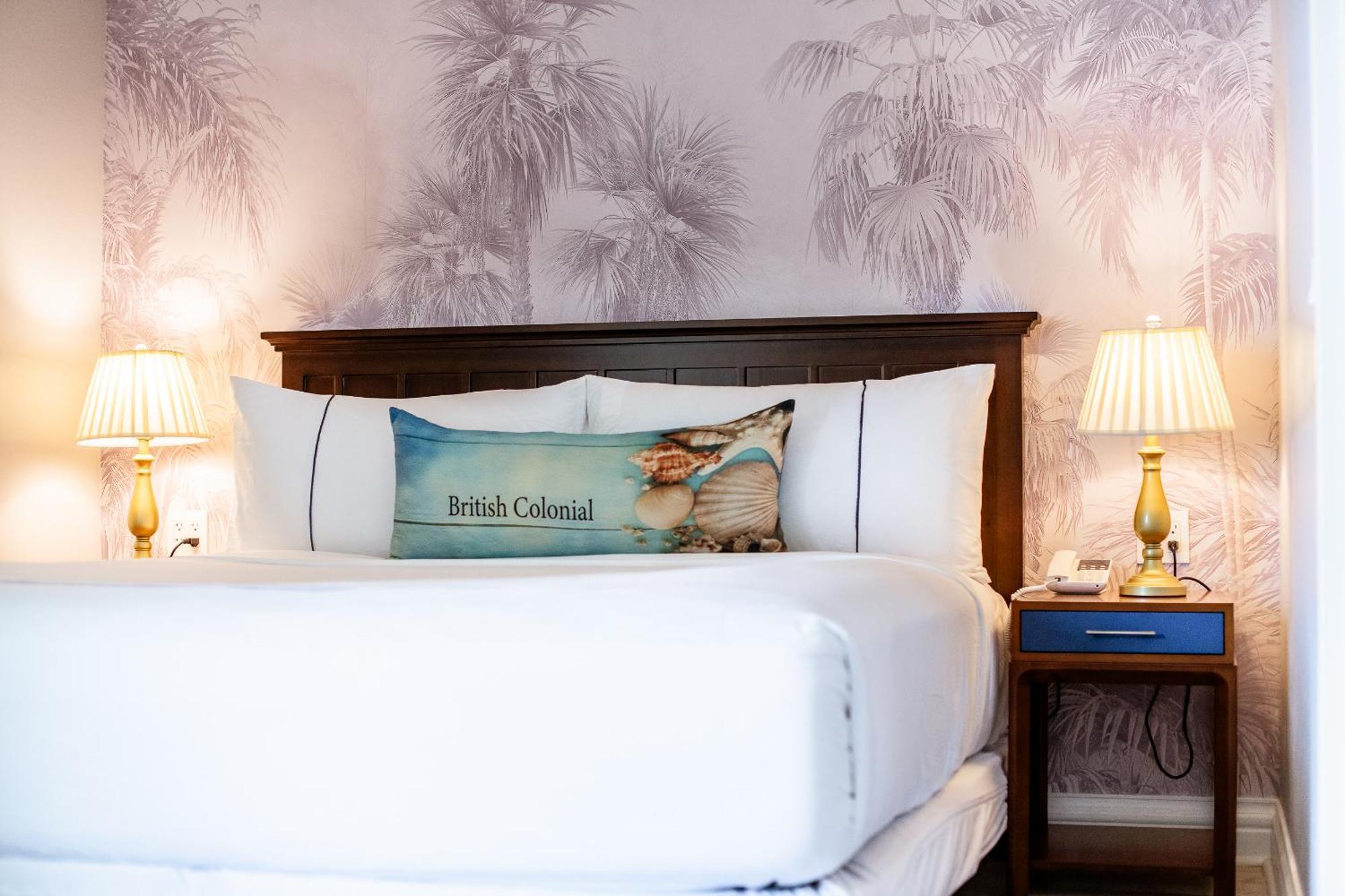 Standard Queen Room