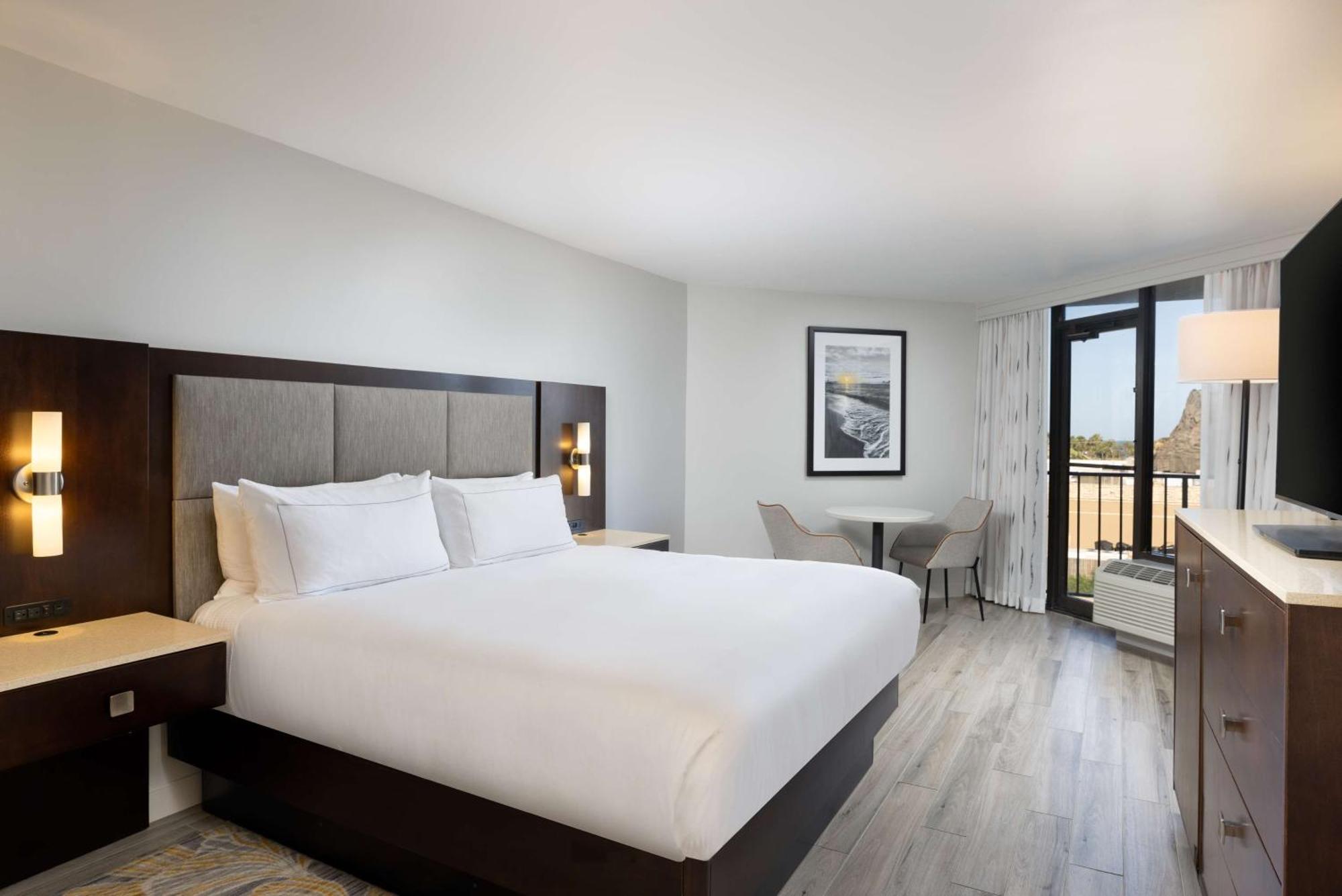 King Room with Balcony