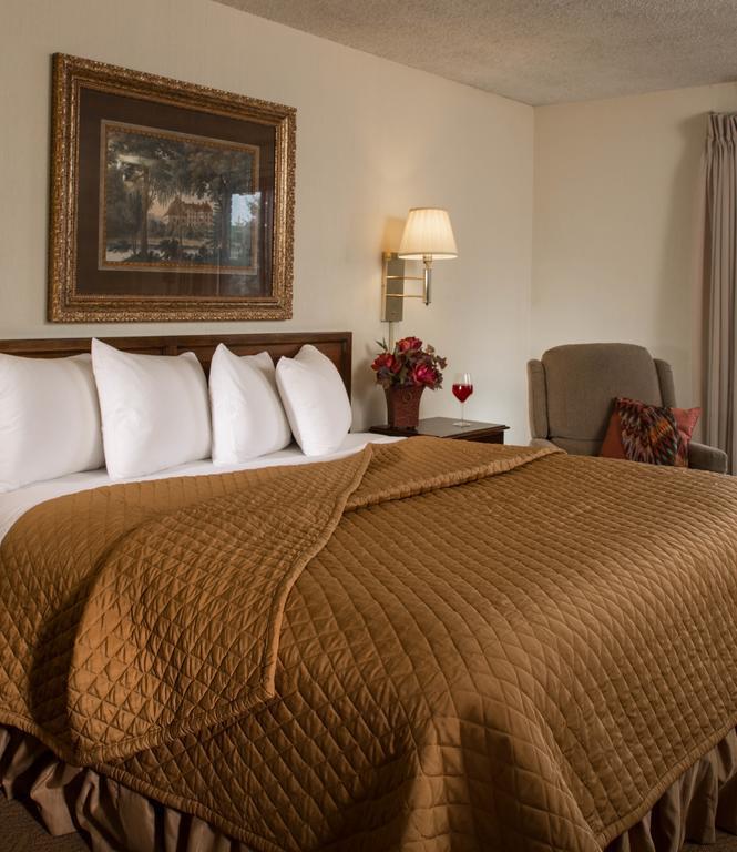 King Room with Spa Bath - Ground Floor