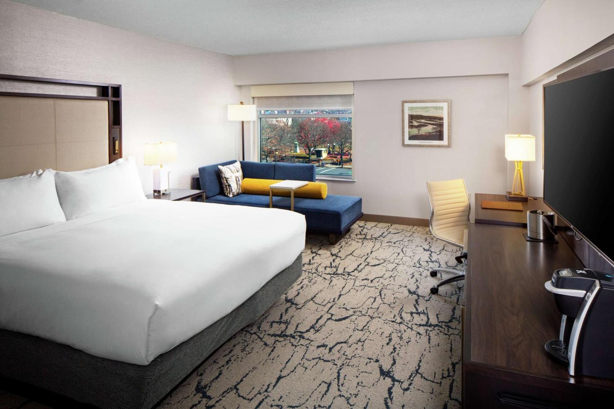 King Room,1548798355:JPEG