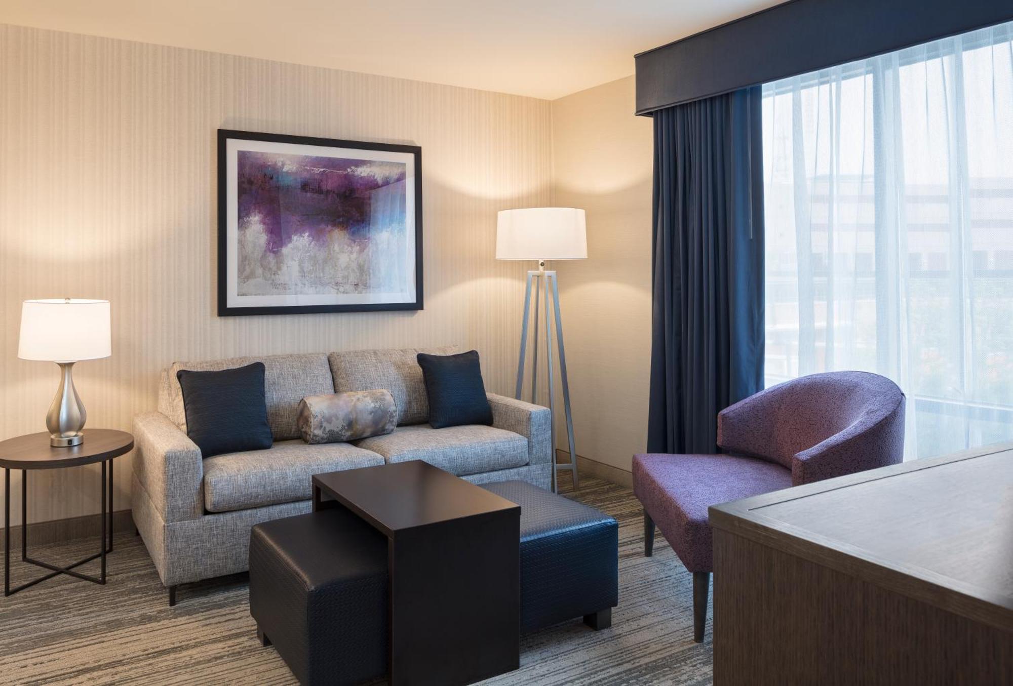 One-Bedroom Queen Suite with Two Queen Beds - Non-Smoking