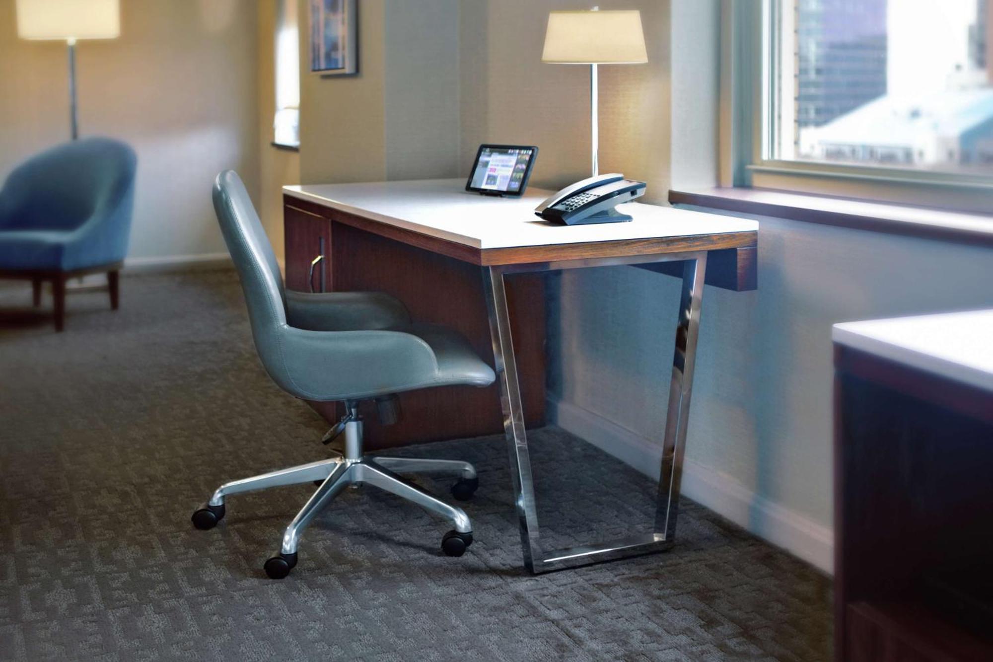 King Room with Lake View - Disability Accessible,1549470547:JPEG