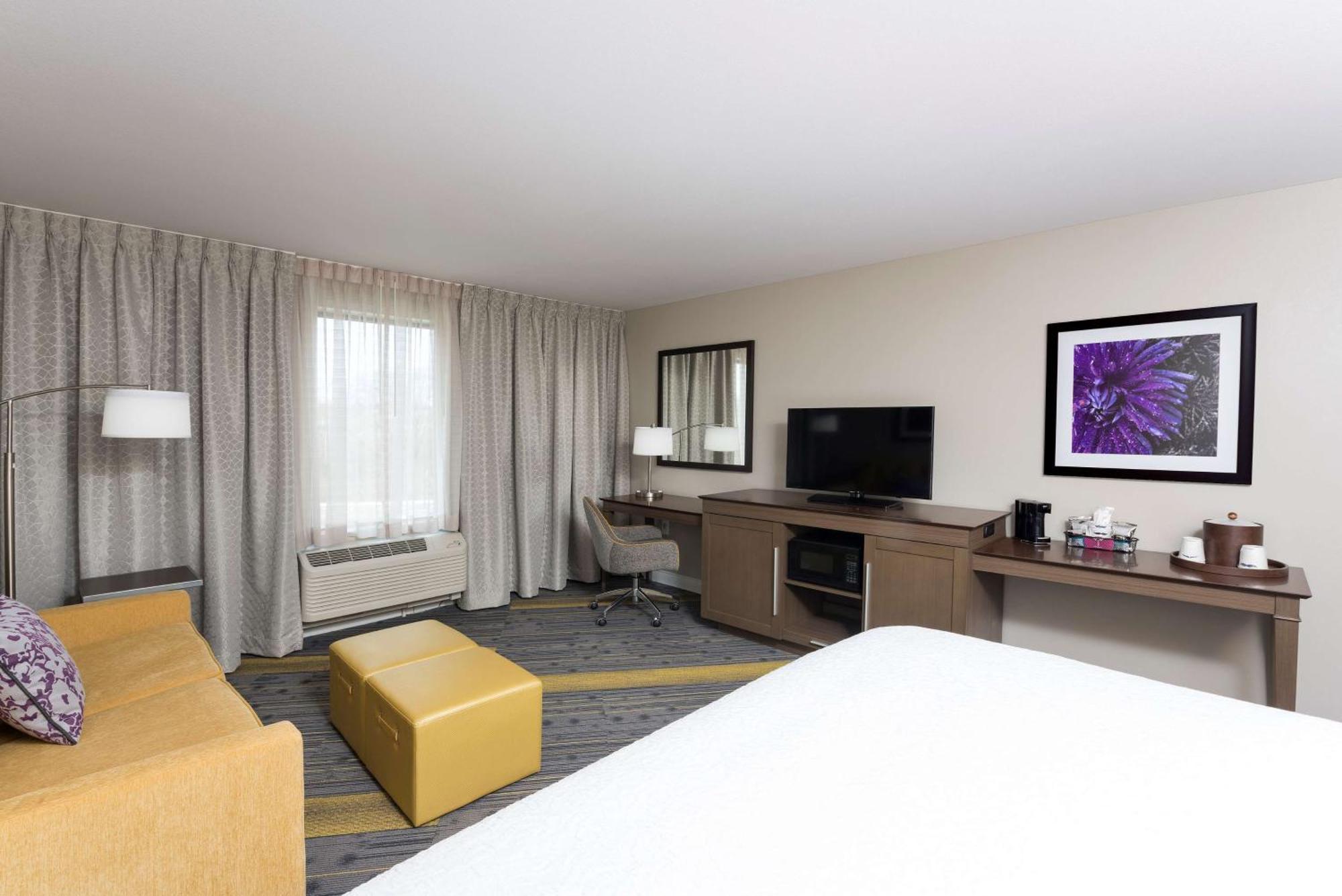 King Room with Sofa Bed - Hearing Accessible/Non-Smoking,1551374188:JPEG