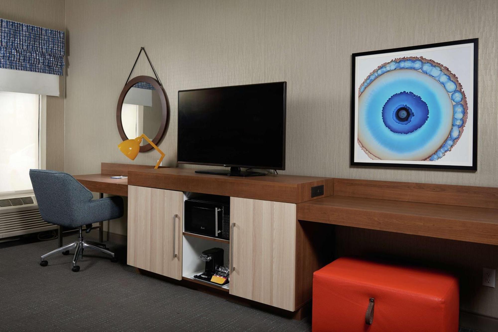 King Room with King Bed - Non-Smoking,1551413650:JPEG