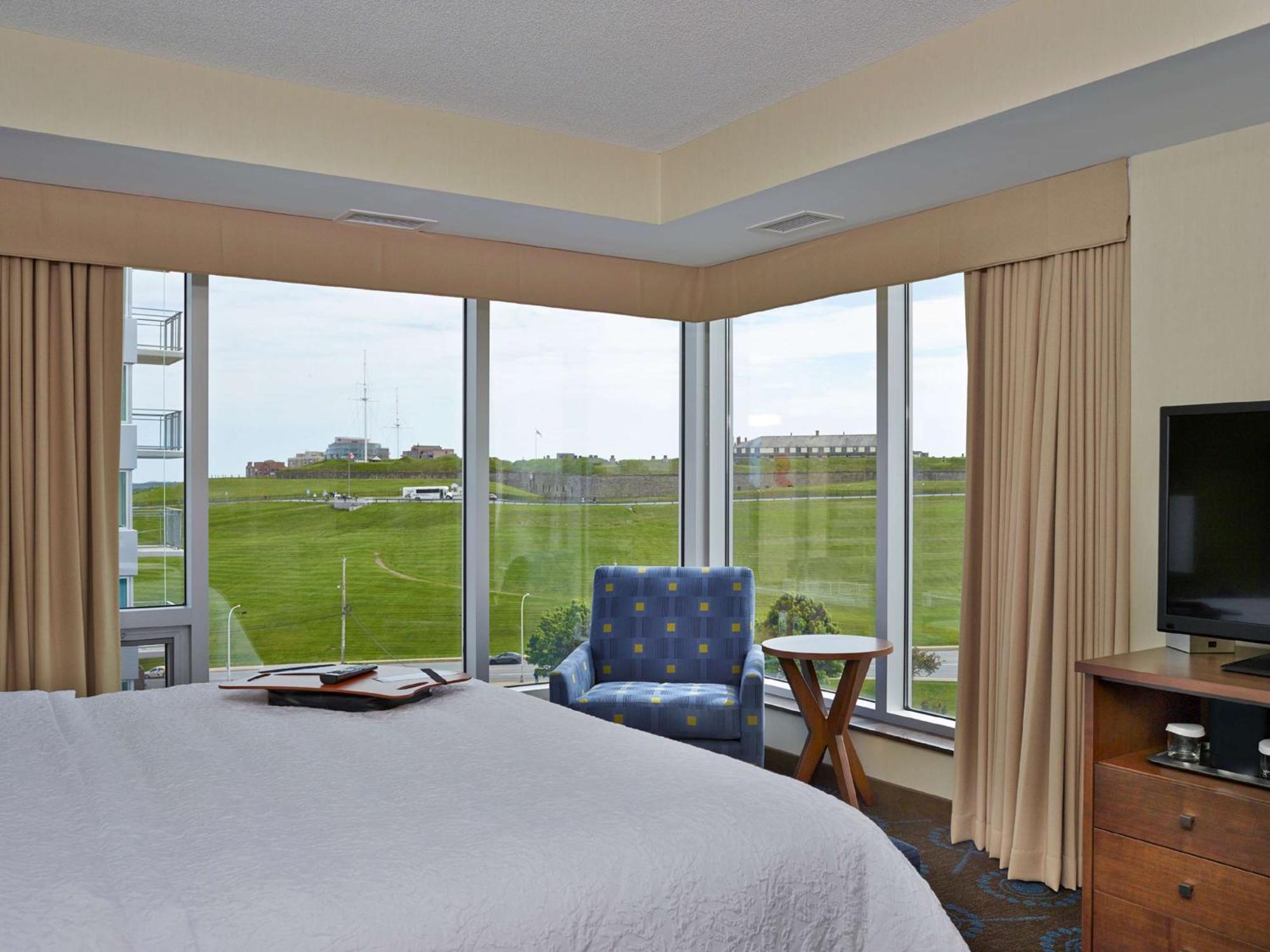 Corner King Room,1551462526:JPEG